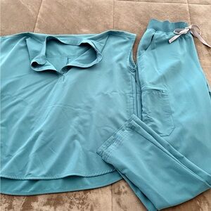 Figs Teal Scrub Set - Top and Jogger Pants